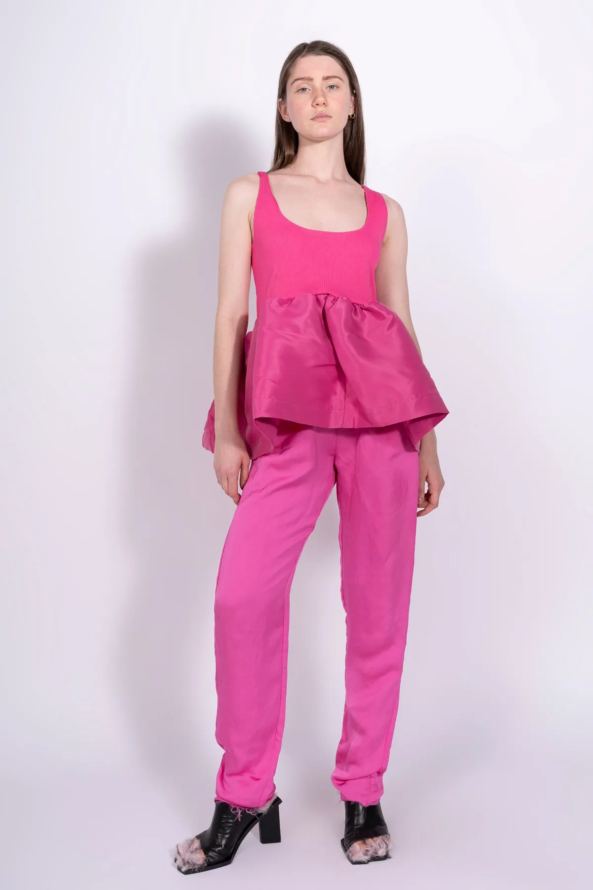 BRIGHT PINK SLEEVELESS PUFF HEM TOP