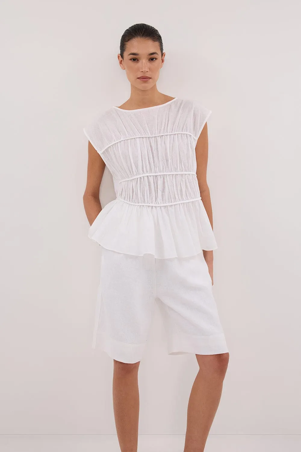 KAYLA WHITE LINEN BERMUDA SHORT