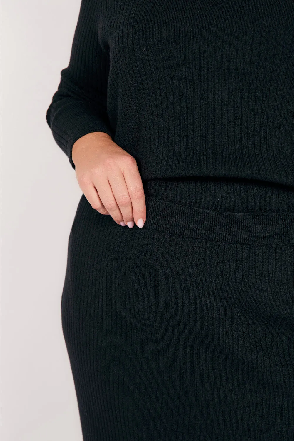 Knitted Skirt in Black