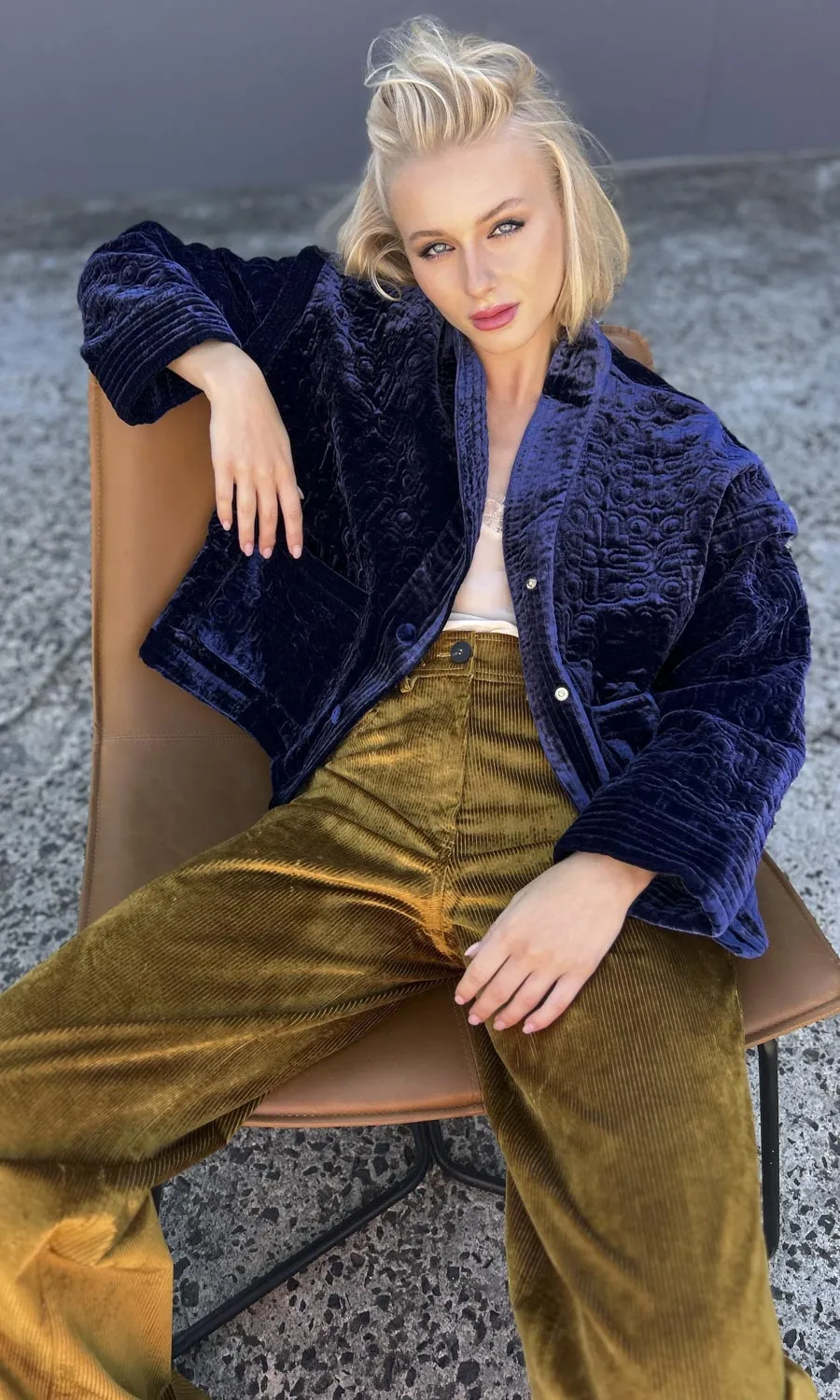 Momoni Kuma Jacket Quilted Silk Blend - Indigo