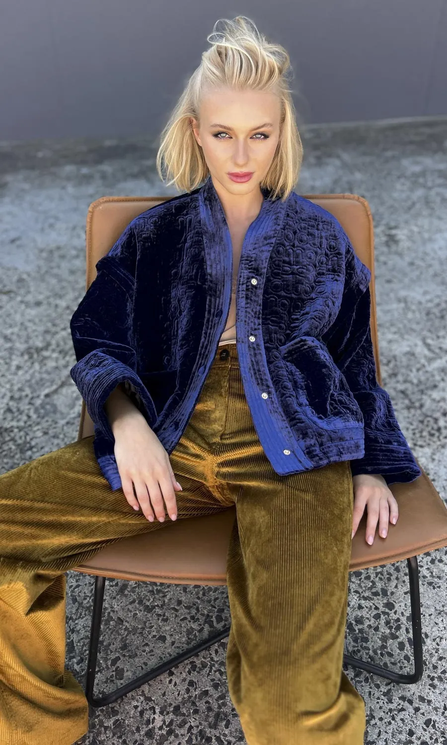 Momoni Kuma Jacket Quilted Silk Blend - Indigo