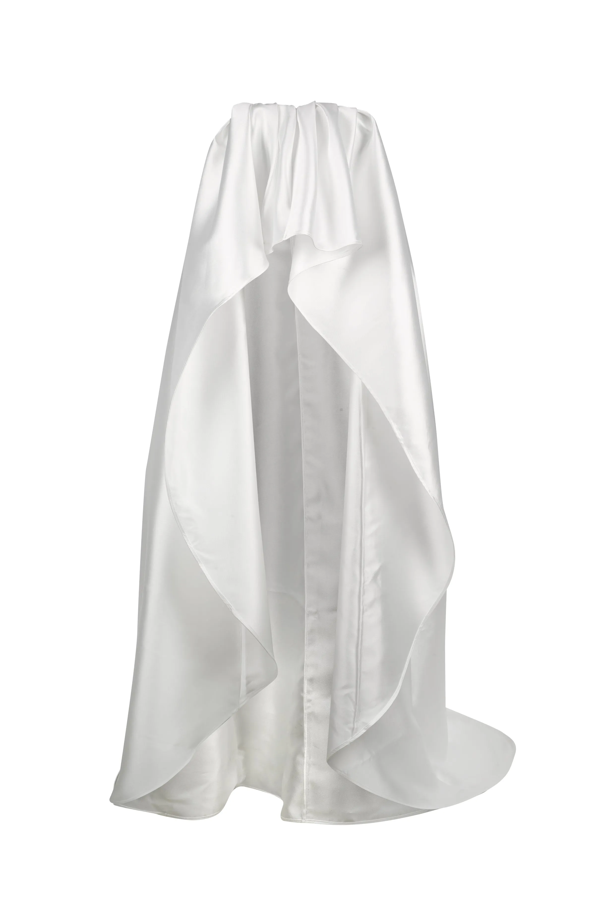 WHITE PLEATED STRAPLESS TRAIN TOP